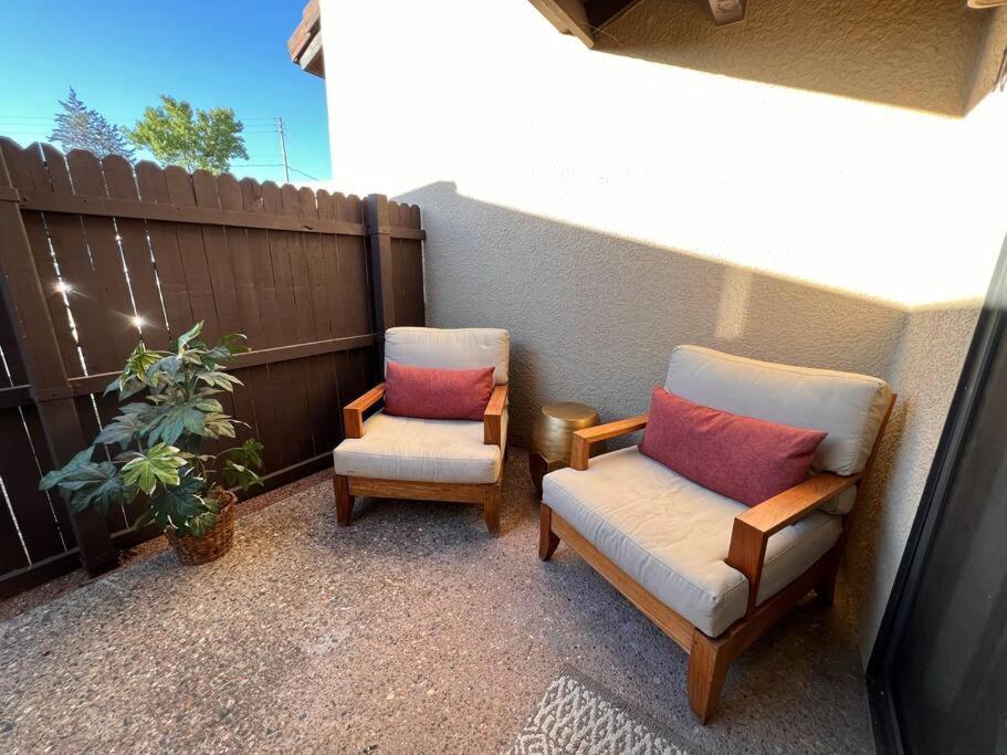Golf, Hike Or Bike At Our Gated 2 Bed 2 Bath Holiday home