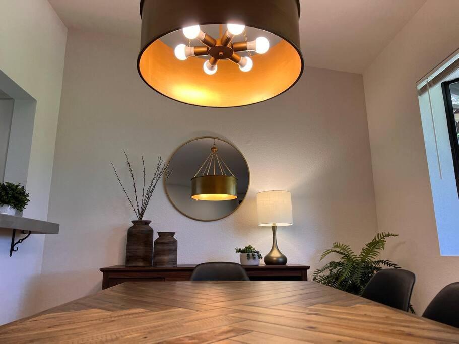 Holiday home Golf, Hike Or Bike At Our Gated 2 Bed 2 Bath *